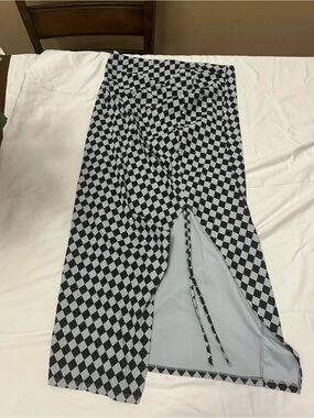 Halara NWT Check Print High Waisted Fitted Midi Skirt